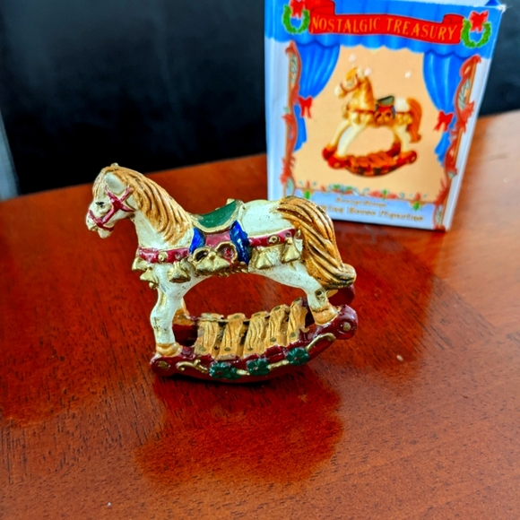 Vintage Rocking Horse Figurine Mint Condition Russ Berrie Ornament - Picture 1 of 5
